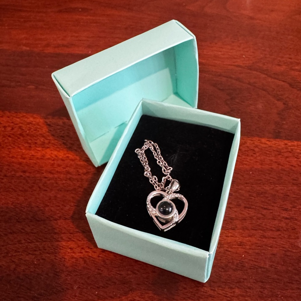 Elegant Silver Heart Pendant Necklace